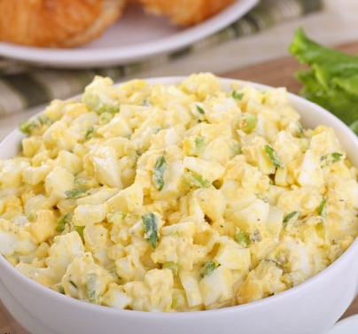 סלט ביצים בשום ושמיר